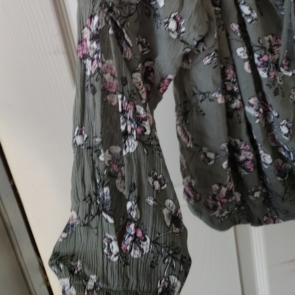 Blouse - Picture 3 of 4